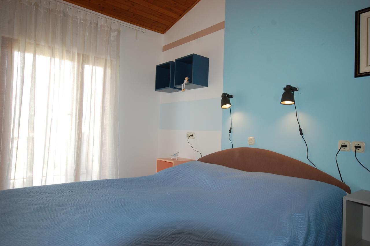 Apartment Bedenikovic By El-Pi Tours Malinska Bagian luar foto